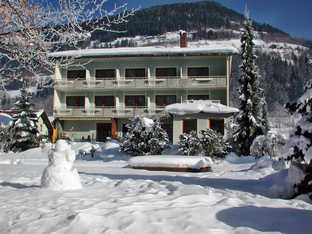 Klamberghof Burgstaller Hotel Feld am See Buitenkant foto